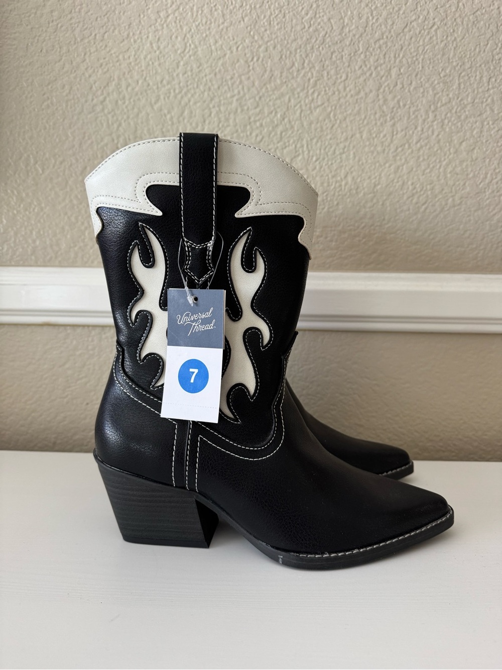 Western Boots - Picture 3 of 3